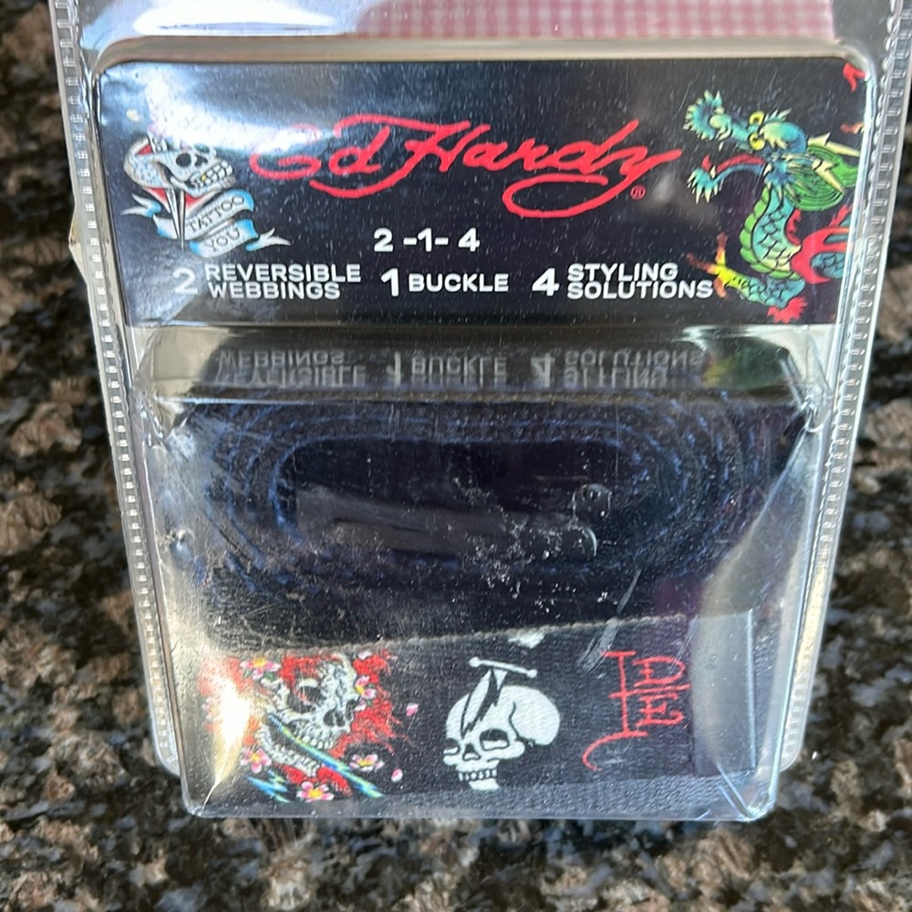 ED HARDY 2-1-4 BELT NWT